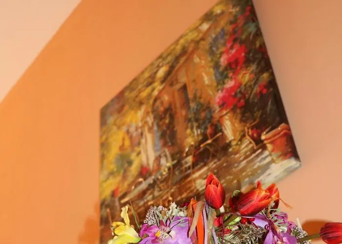 לינה וארוחת בוקר Granny House